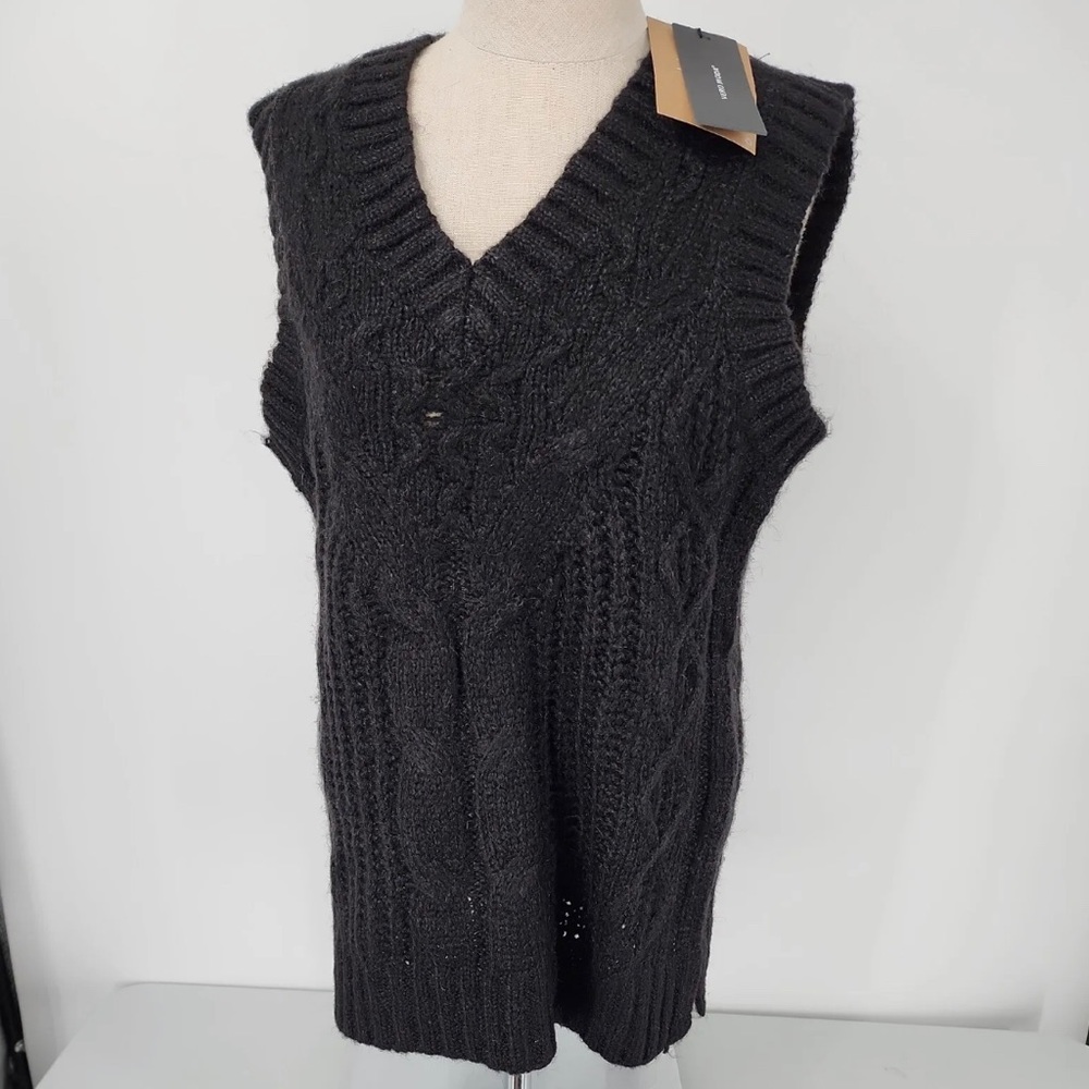 NWT Vero Moda briella Black V Neck Vest Cable Knit Shimmer